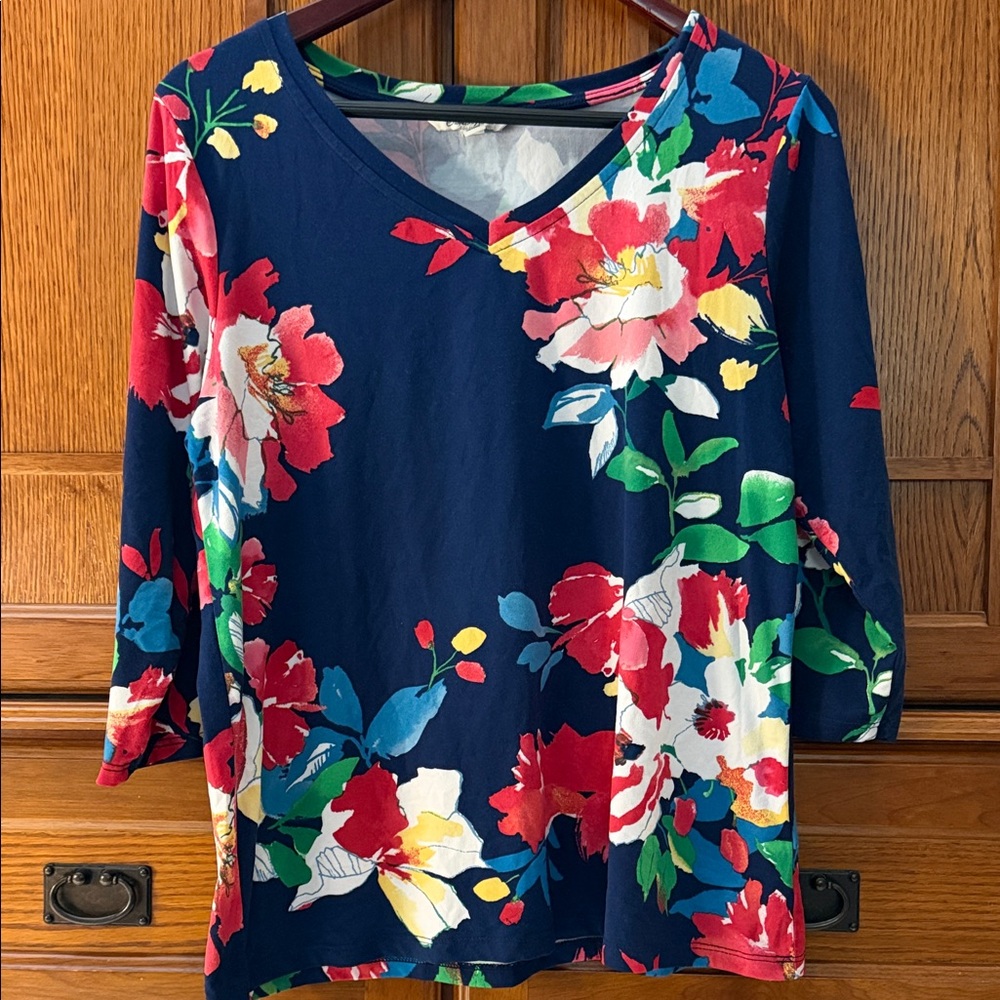 The Pioneer Woman V-neck 3/4 Sleeve Floral Top Cottagecore Watercolor Vibrant